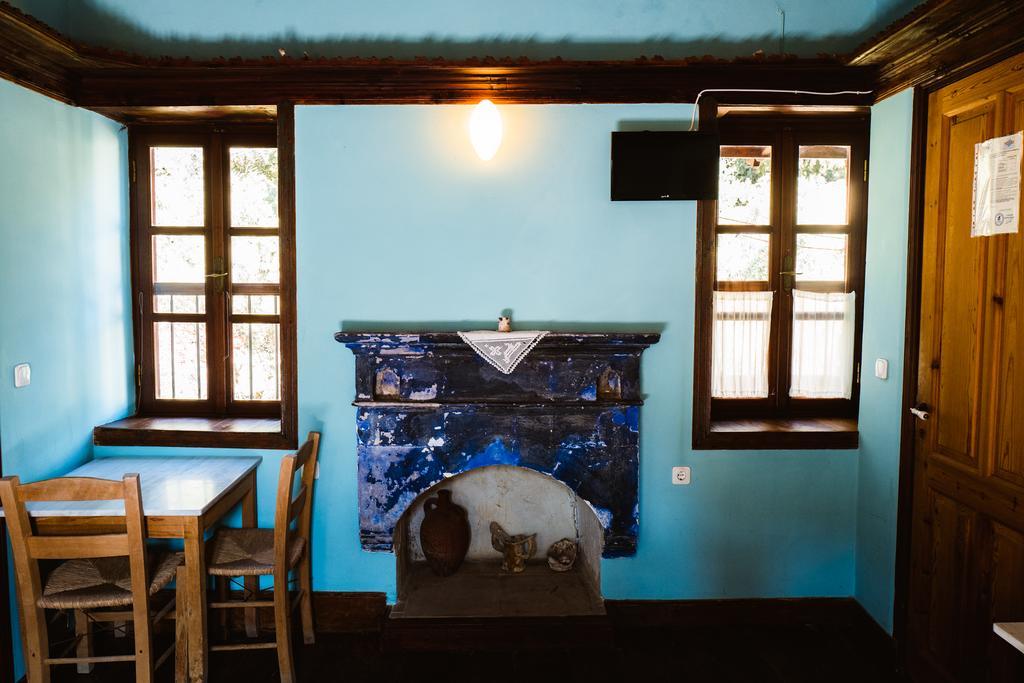 Karnayo Hotel Megisti ภายนอก รูปภาพ