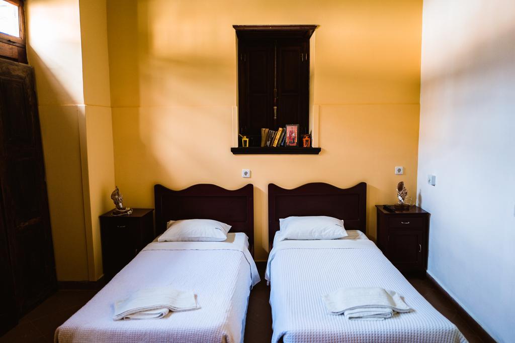 Karnayo Hotel Megisti ภายนอก รูปภาพ