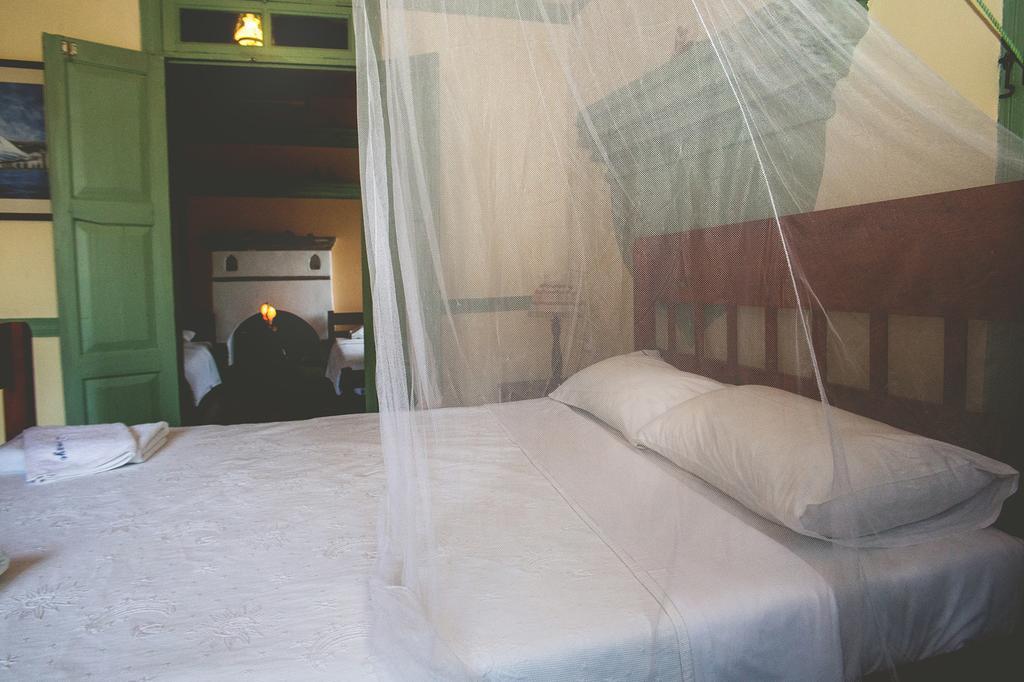 Karnayo Hotel Megisti ภายนอก รูปภาพ