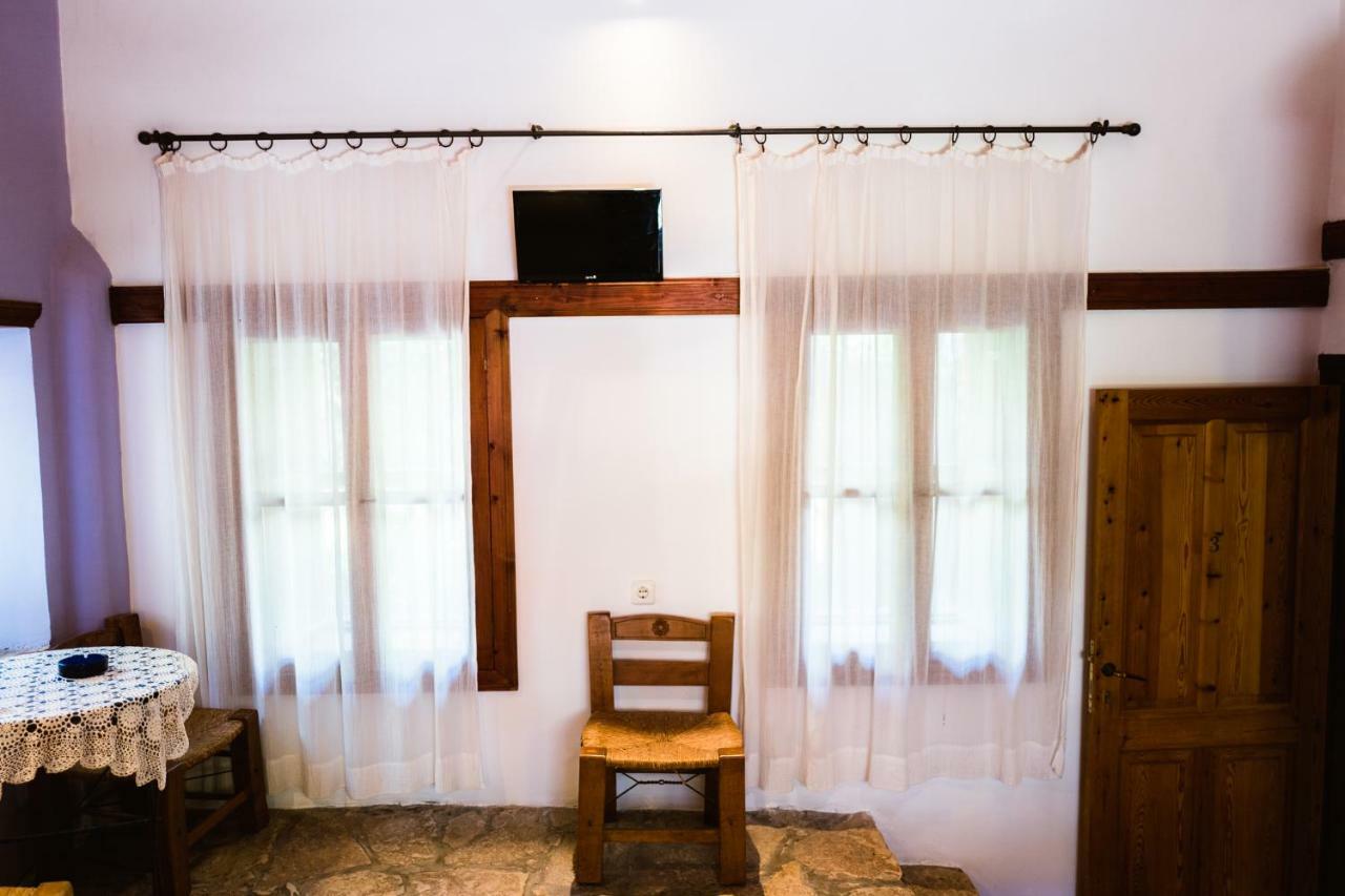 Karnayo Hotel Megisti ภายนอก รูปภาพ